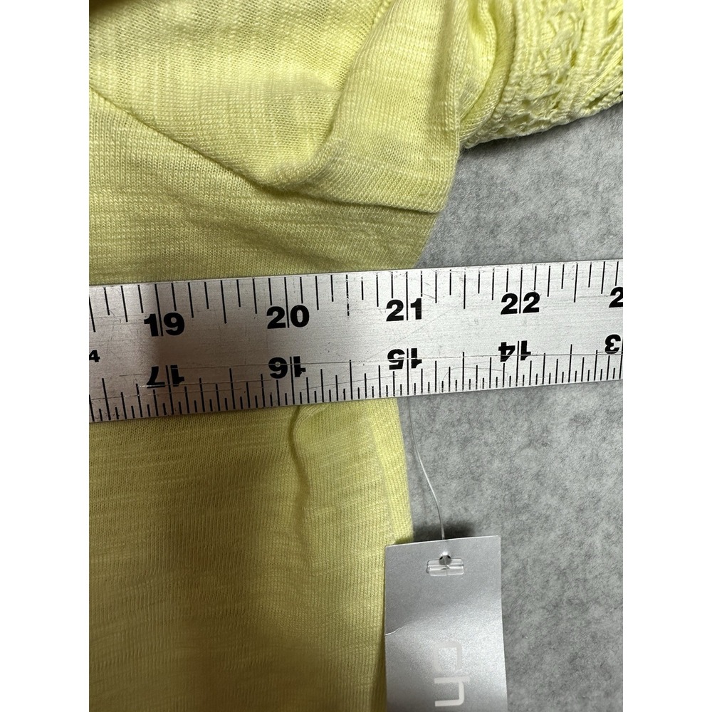 Chico's Top Shirt Womens Size 2 Pale Soft Lime Slub Lace Hem Tee Knit NEW - Picture 5 of 6